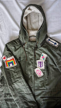 Load image into Gallery viewer, Loom Knit Retro Patches
