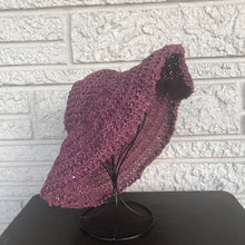 Load image into Gallery viewer, Loom Knit Current Situation Beach Hat