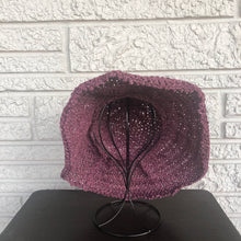 Load image into Gallery viewer, Loom Knit Current Situation Beach Hat